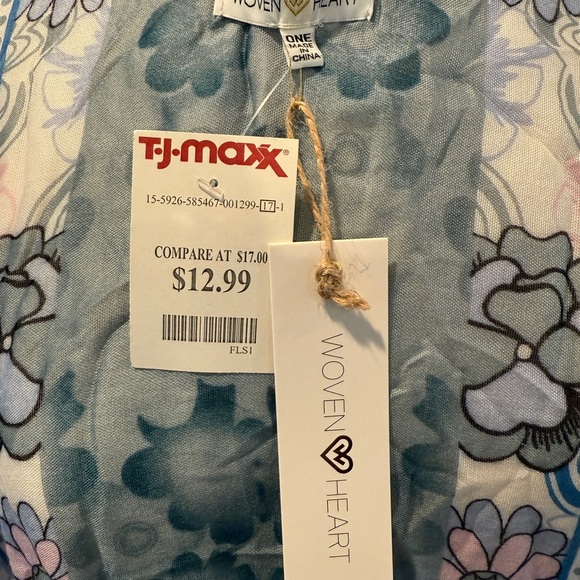 Woven Heart Blue, White and Pink Caftan - Picture 6 of 6